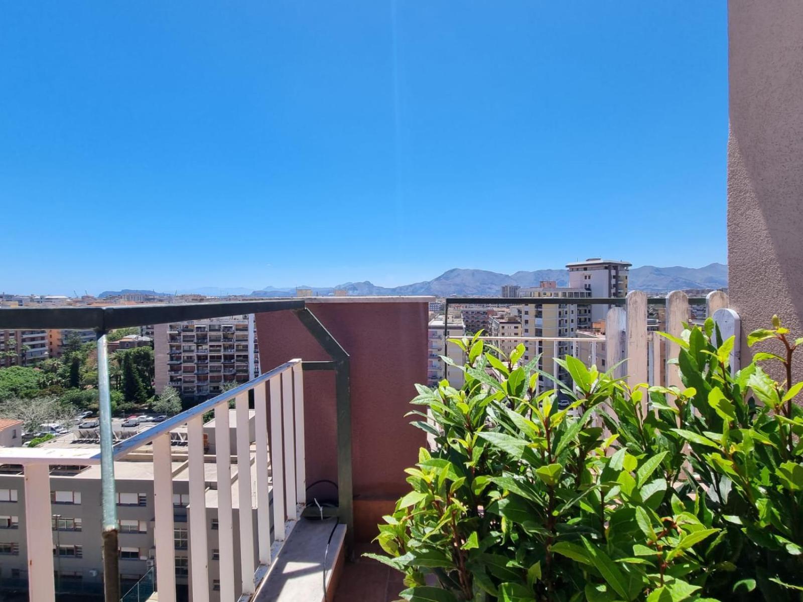 City House & Free Parking By Perry-Holiday Palermo Exteriör bild