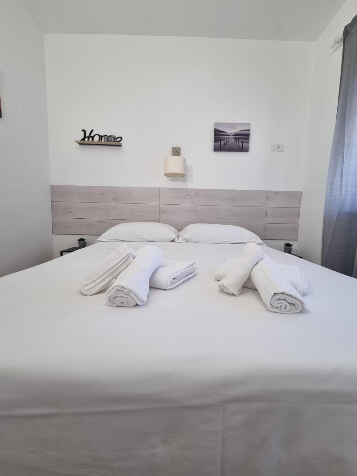 City House & Free Parking By Perry-Holiday Palermo Exteriör bild
